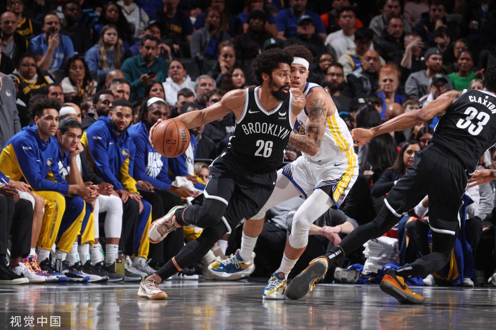 他是那个时 他是那个时